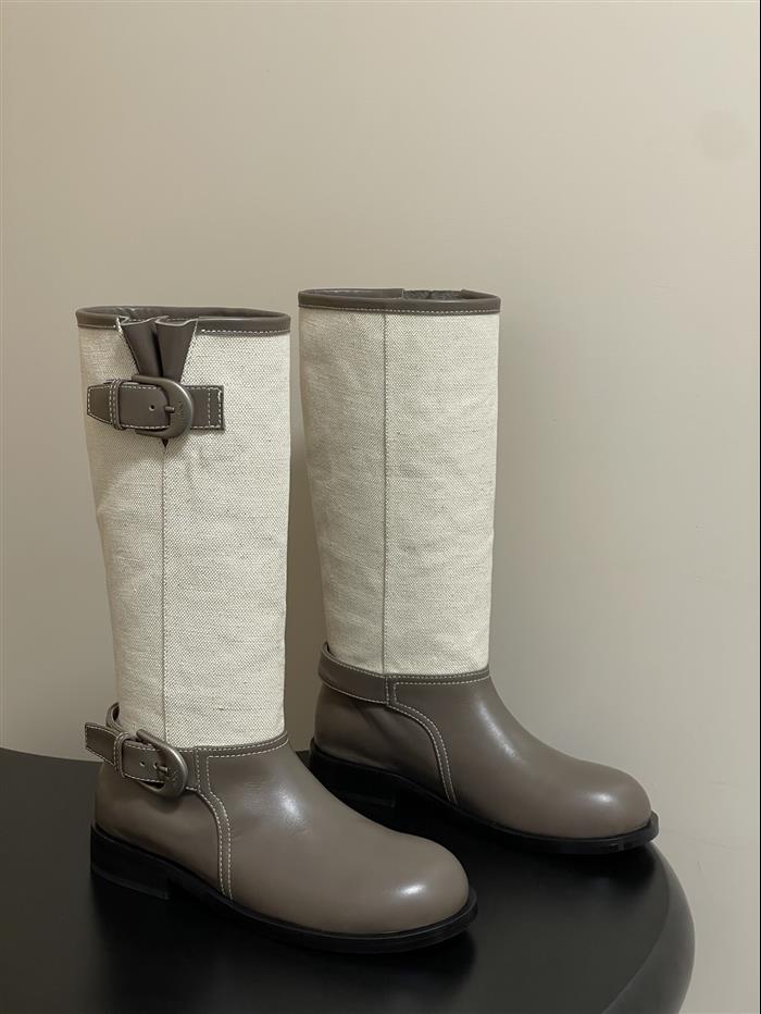 20251128175425296 390